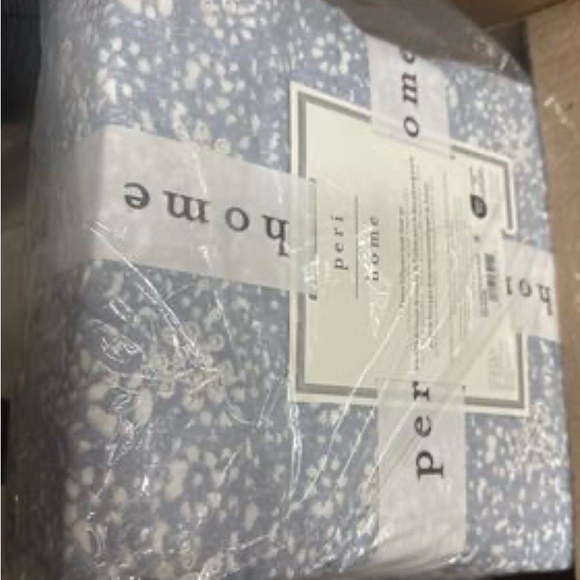 Peri Home Ikat Eyelet Duvet Set Queen - Picture 7 of 10